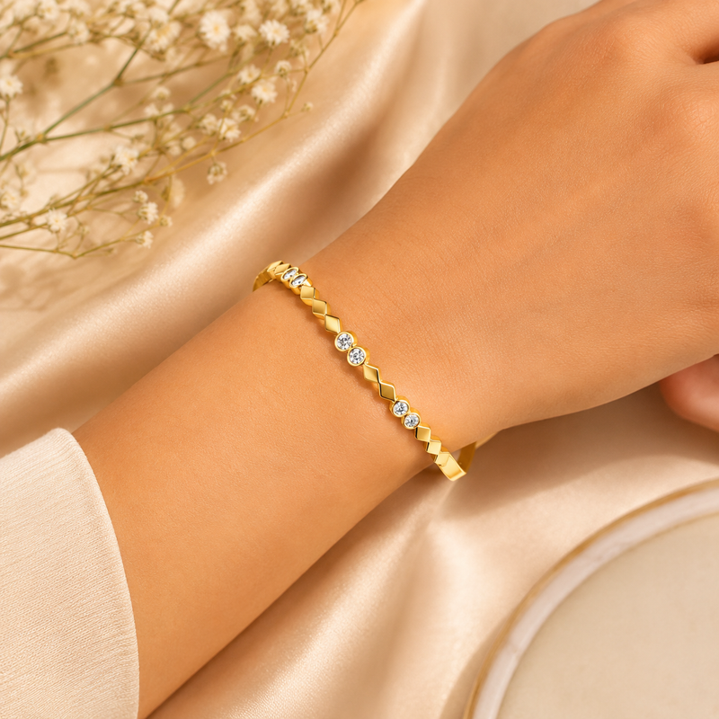 Buy Trending Zig-Zag Pattern bracelet for women