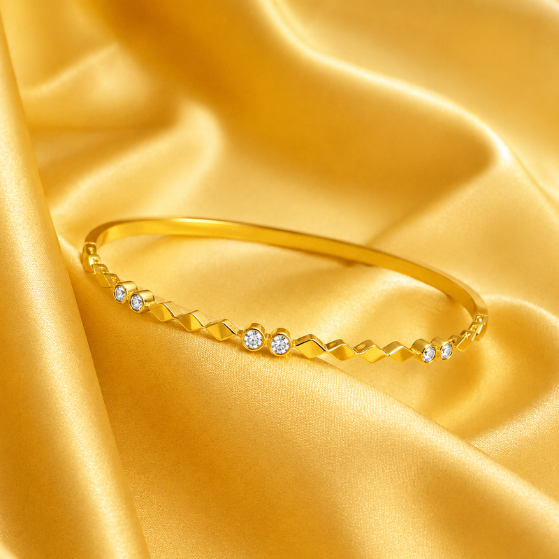 Buy Trending Zig-Zag Pattern bracelet for women