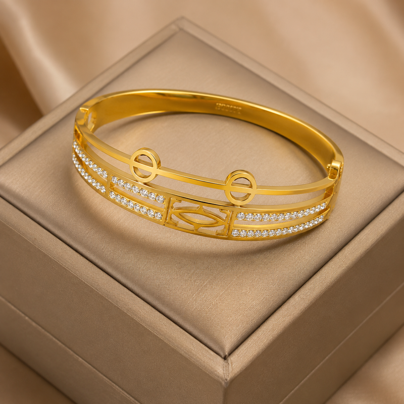 Buy trending Bracelet for women wear on function