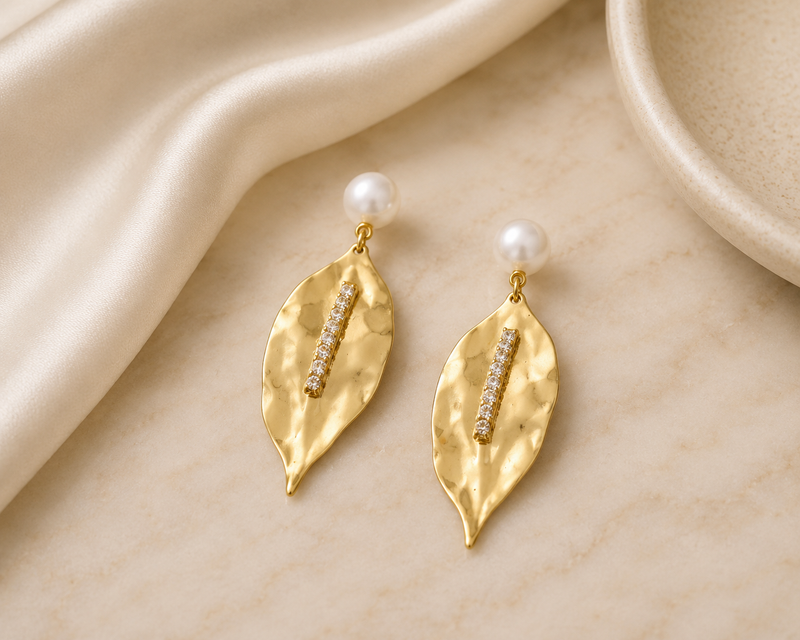 Buy Leaf and Diamond pattern earring for Women
