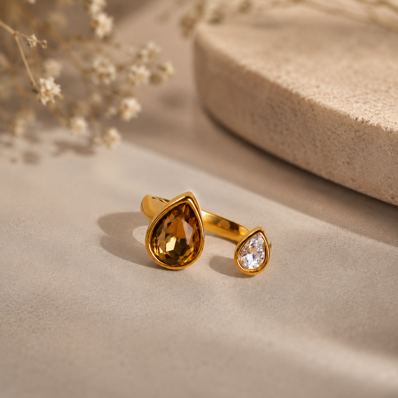 Luxe Brown & White Pear Crystal Style Ring