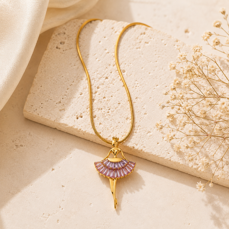 Buy Trending Pattern Chain Pendant For Party Wear
