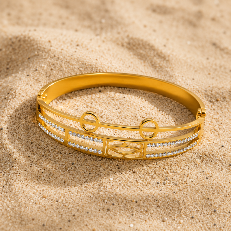 Buy trending Bracelet for women wear on function