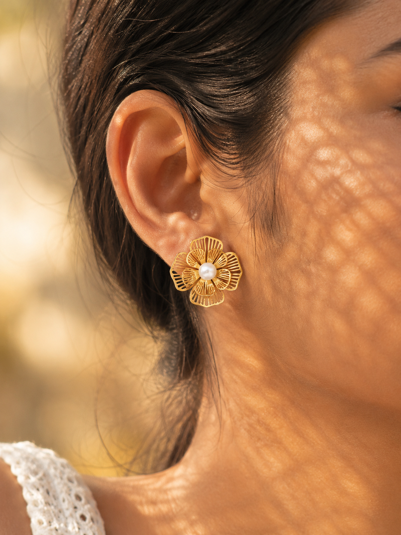 Buy Trending Flower Pattern party Wear earring for women
