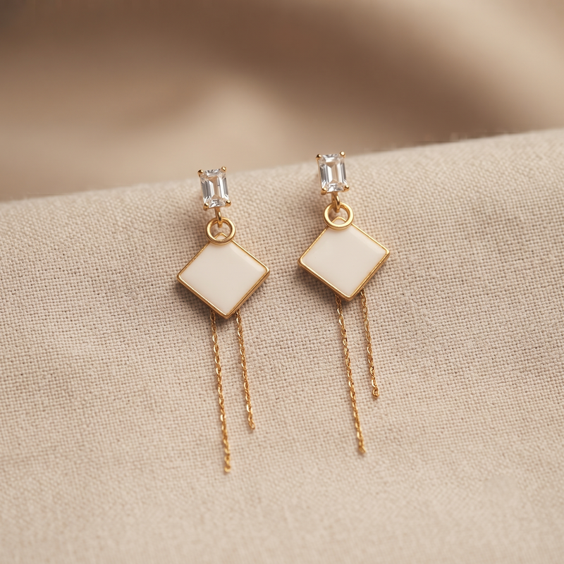 Buy latest Trending Diamond Work Earring For Women