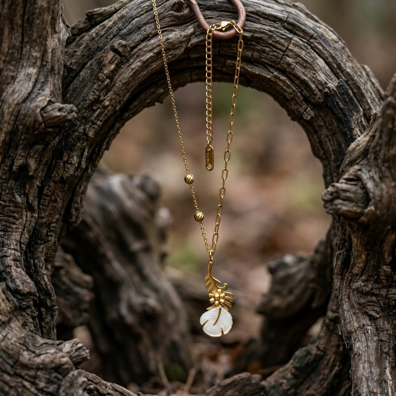 Buy Trending Pattern Chain Pendant for Daily Wear